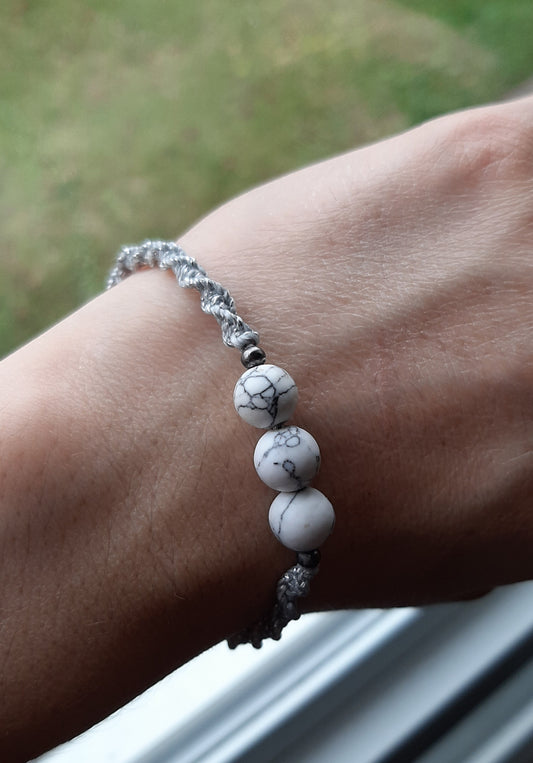 Macrame silver bracelet with Howlite gem beads