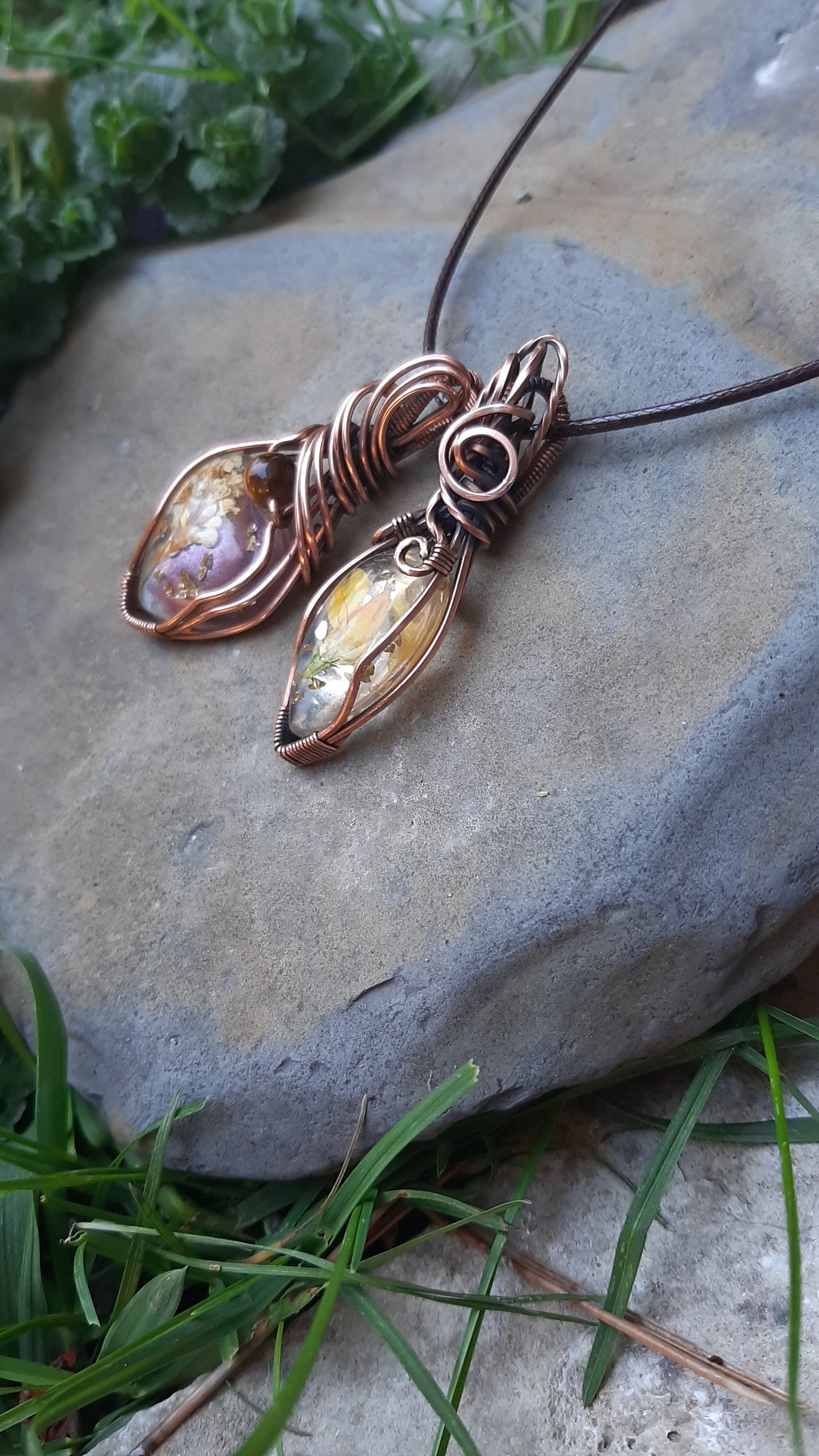 Yellow flower- tear drop cabochon in  oxidized Copper - Spring time collection